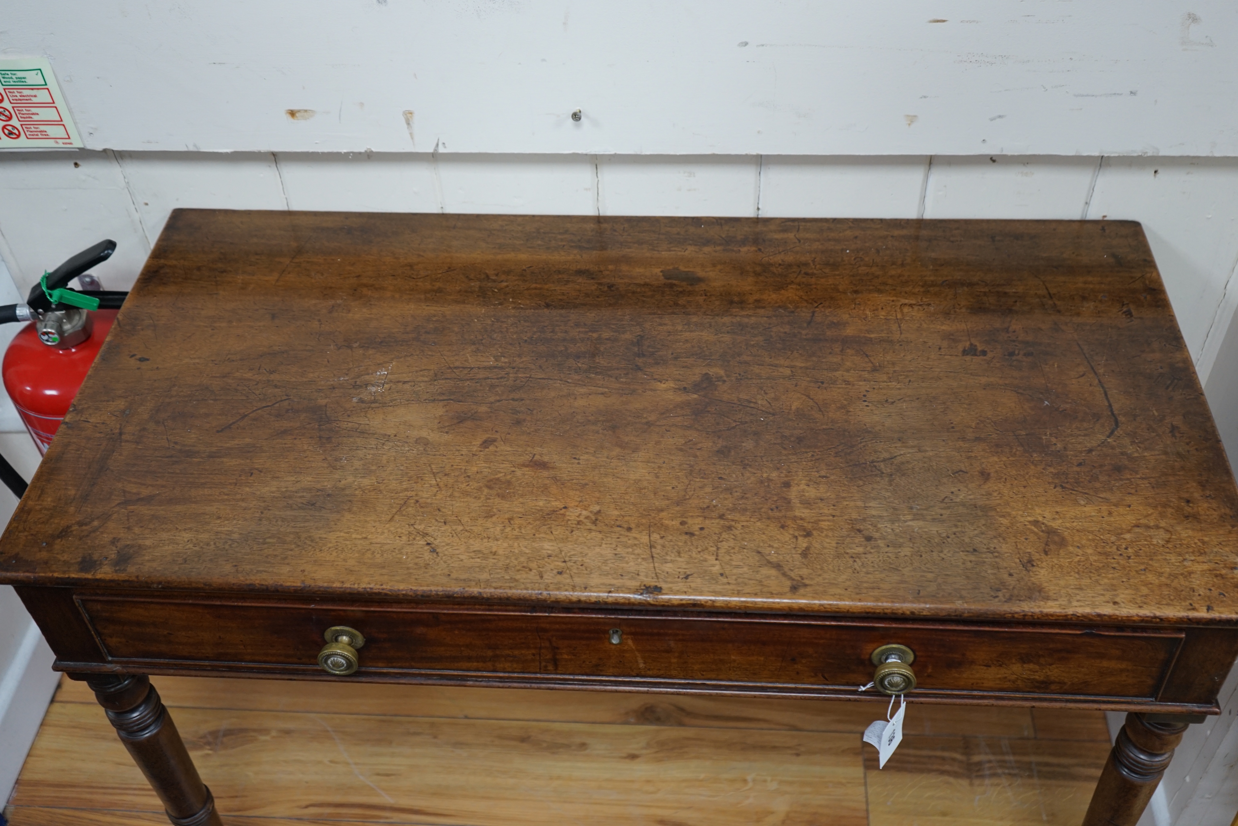 A Regency mahogany hall table with single frieze drawer, width 101cm depth 49cm height 76cm